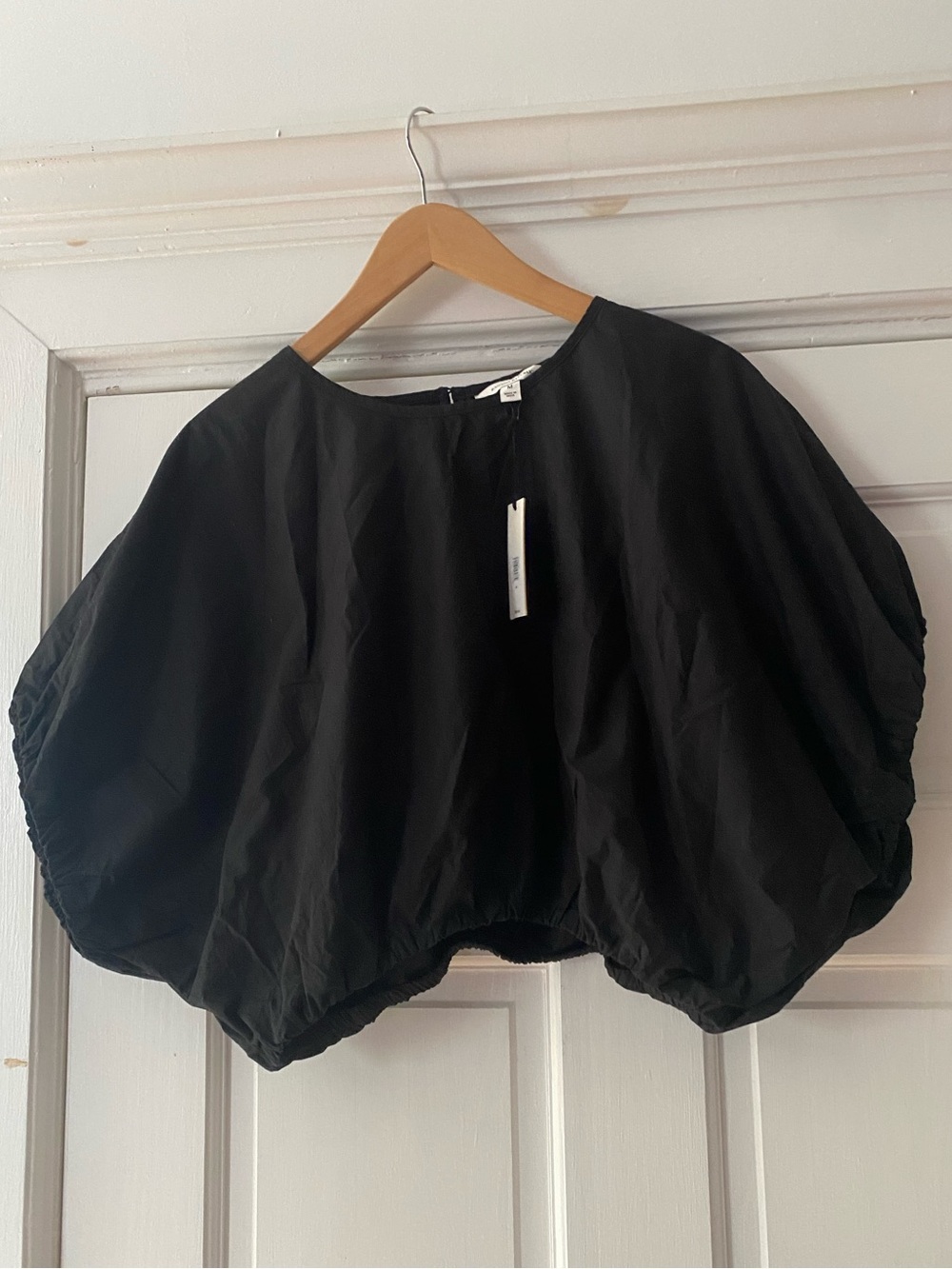 NEW Banana Republic Black Balloon Sleeve Crop Top